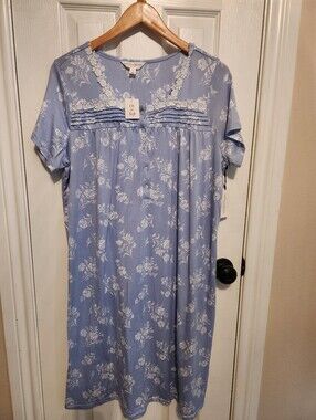 Laura Ashley Nightgown NWT Blue Floral Patterns Size L